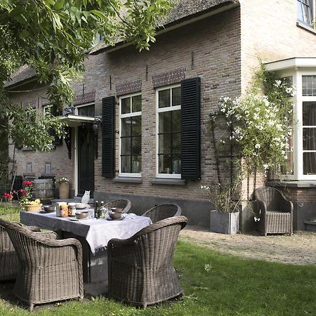Uylenburg- Du Midi Hotell Delft Rum bild